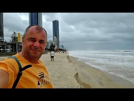 Cyclone Alfred hits the Australian coast